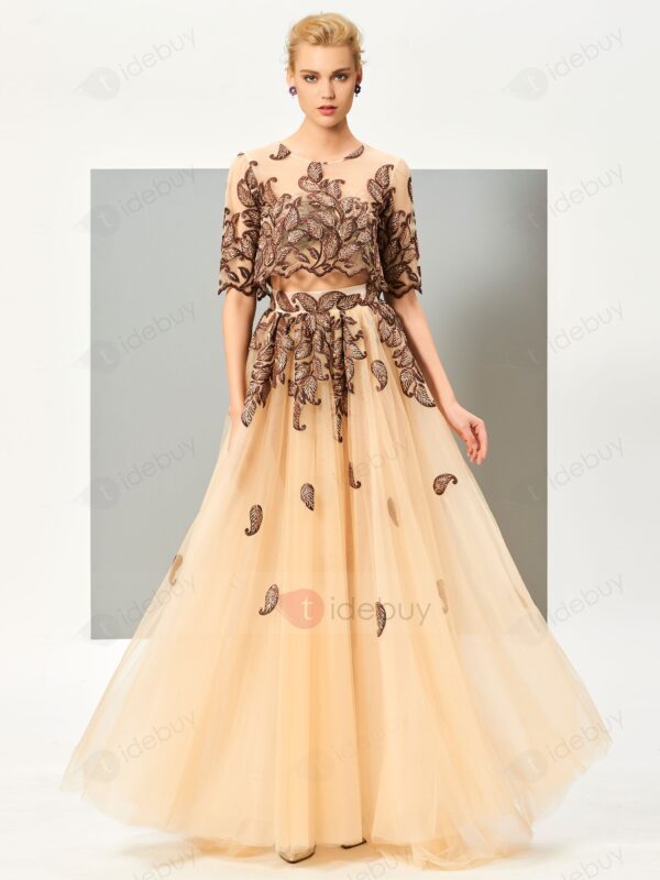 Rochie de bal aurie cu aplicații brodate